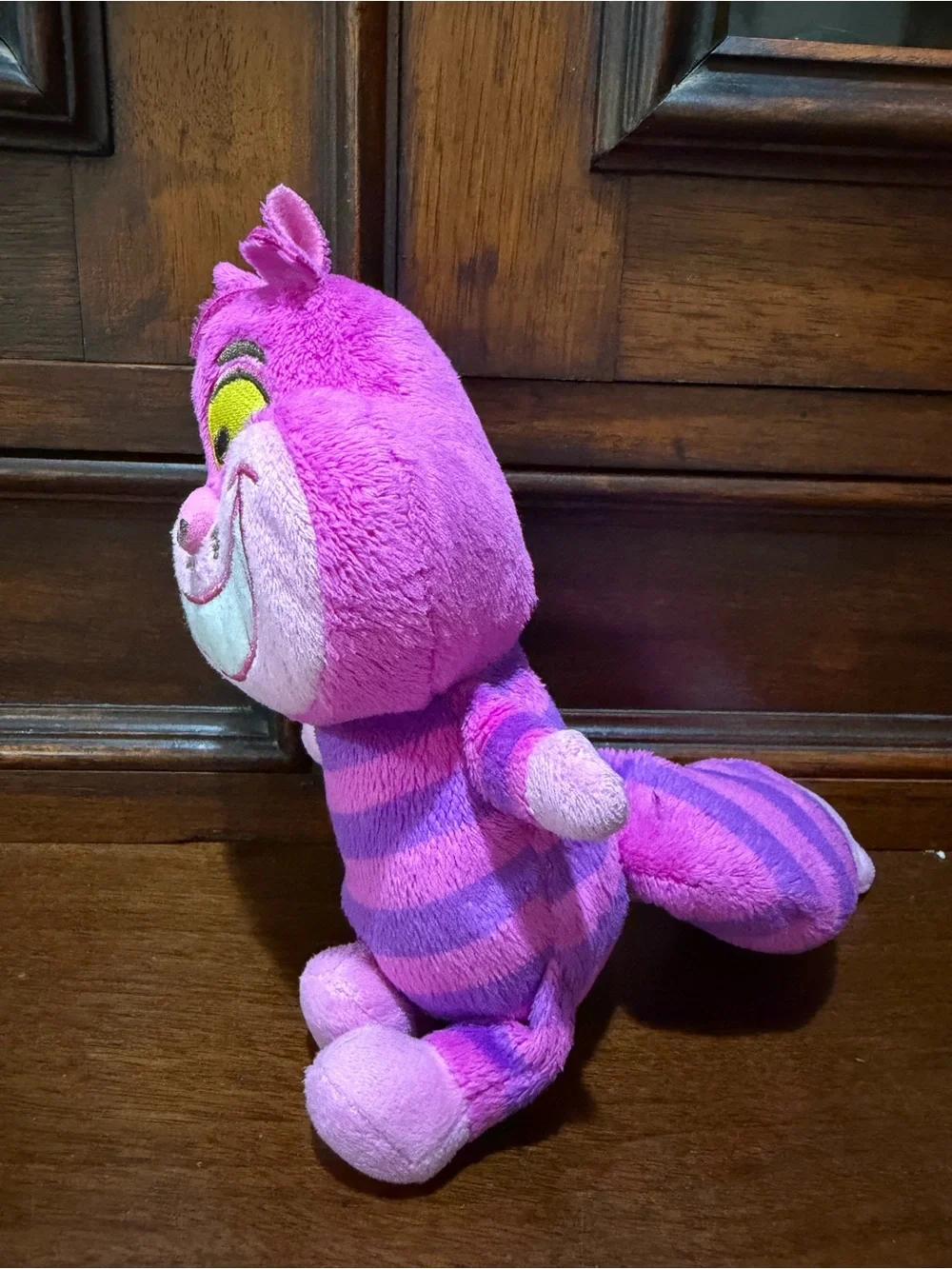 Disney Junior Alice's Wonderland Bakery 8-inch Small Plush Cheshire Cat, Stuffed